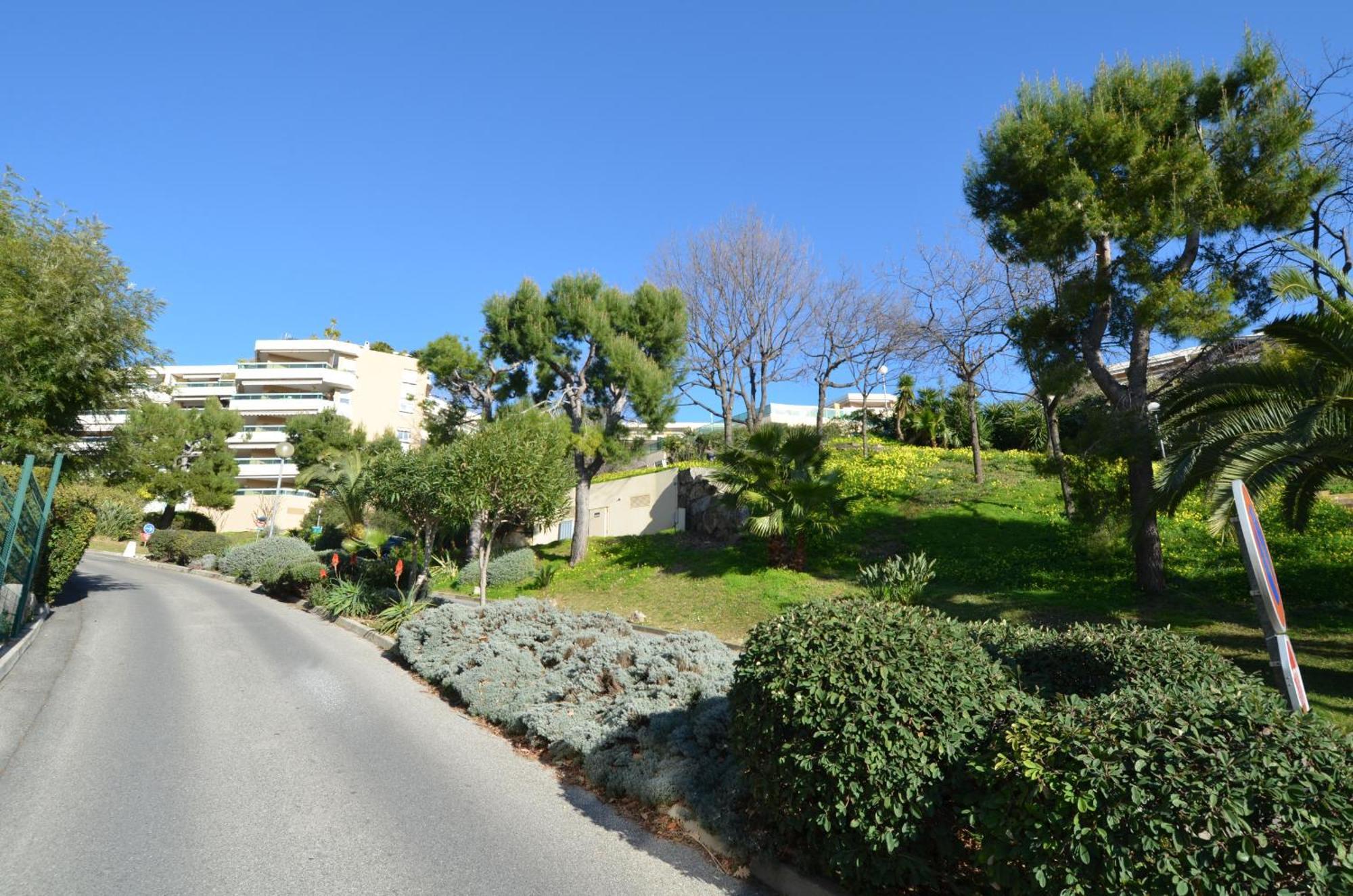 Plein Ciel - Appartement 5 Personnes Avec Piscine Sur La Corniche Fleurie A ニース エクステリア 写真